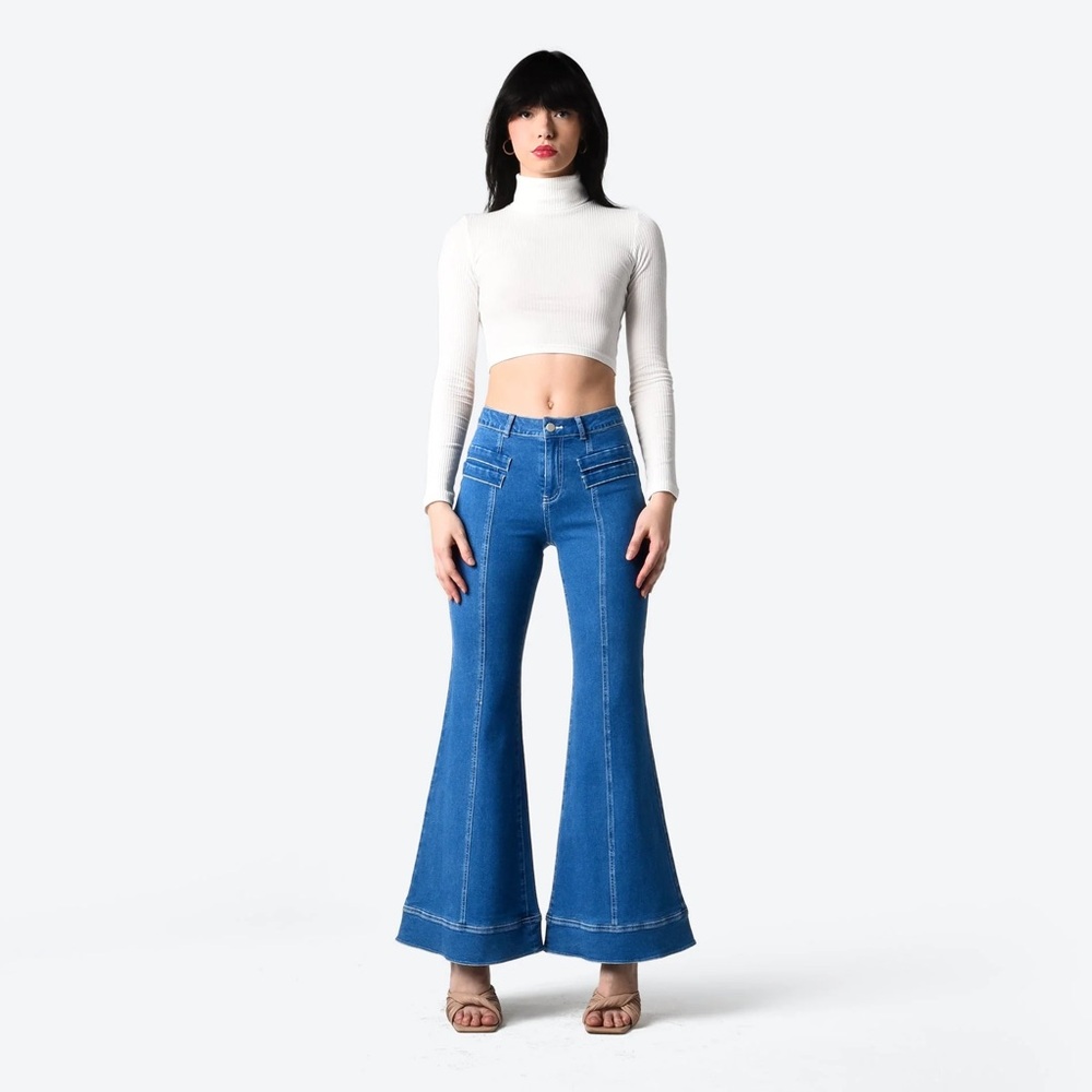 Finesse Women's Blue Flared “Jamie” Jeans